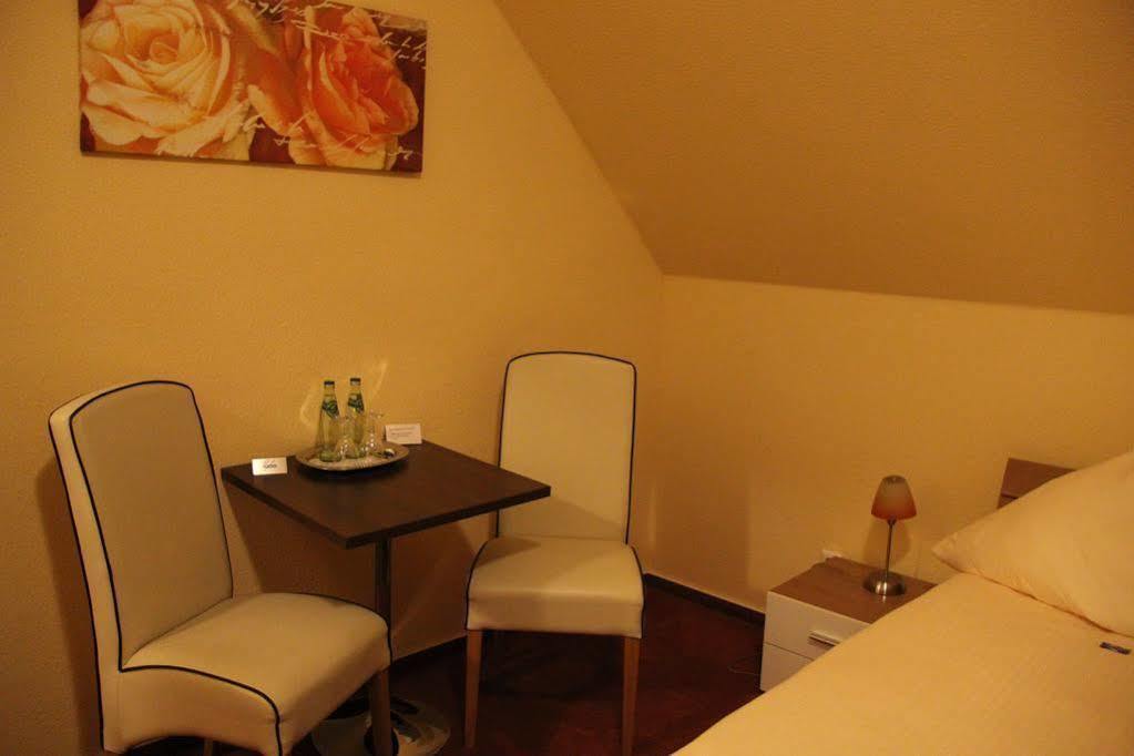 Hotel-Restaurant Holsteiner Hof Geesthacht Ngoại thất bức ảnh